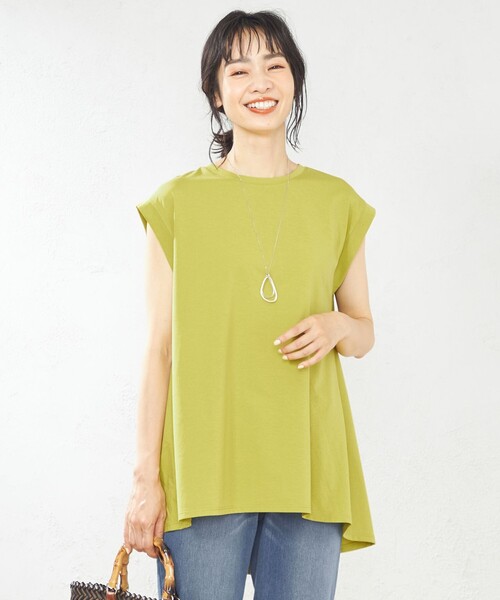 ANY（エニィ）の「【接触冷感・UVケア】バックフレアヘム カットソー（Tシャツ/カットソー・レディース・ブラック系/アイボリー系/ライトイエロー系・2/3）」の3枚目の写真
