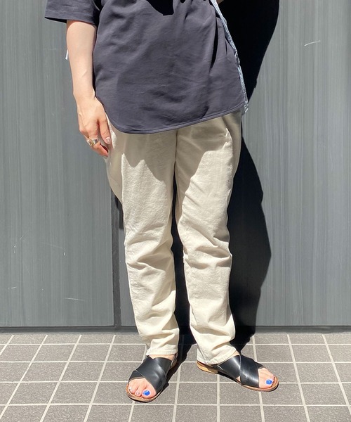 LBC（エルビーシー）の「リネンコンストレッチテーパード（その他パンツ・レディース・オレンジ/チャコールグレー/グリーン/オフホワイト・M/S/L）」の17枚目の写真