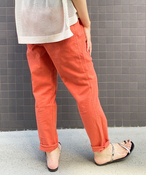 LBC（エルビーシー）の「リネンコンストレッチテーパード（その他パンツ・レディース・オレンジ/チャコールグレー/グリーン/オフホワイト・M/S/L）」の20枚目の写真