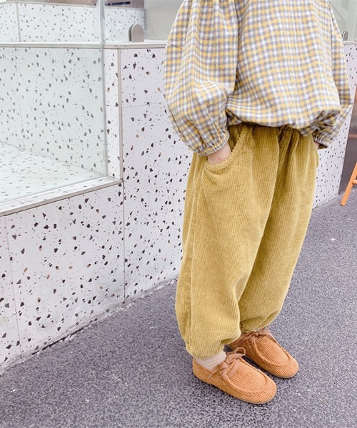 aimoha（アイモハ）の「aimoha-KIDS- 子供服コーデュロイ素材裾絞りパンツ（チノパンツ・キッズ・ベージュ/イエロー・90/100/110/120/80/130）」の10枚目の写真