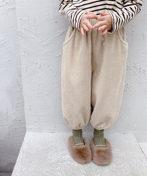 aimoha（アイモハ）の「aimoha-KIDS- 子供服コーデュロイ素材裾絞りパンツ（チノパンツ・キッズ・ベージュ/イエロー・90/100/110/120/80/130）」の17枚目の写真