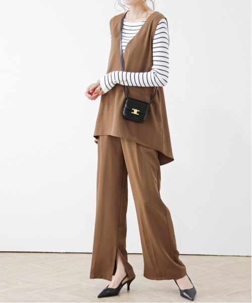 La-gemme（ラジェム）の「Vネックセットアップ（セットアップ・レディース・キナリ/ベージュ/グリーン/ブラック/モスグリーン/ブラウン・M/L）」の4枚目の写真