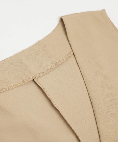 La-gemme（ラジェム）の「Vネックセットアップ（セットアップ・レディース・キナリ/ベージュ/グリーン/ブラック/モスグリーン/ブラウン・M/L）」の13枚目の写真