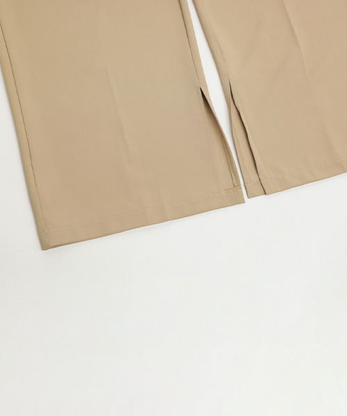 La-gemme（ラジェム）の「Vネックセットアップ（セットアップ・レディース・キナリ/ベージュ/グリーン/ブラック/モスグリーン/ブラウン・M/L）」の14枚目の写真