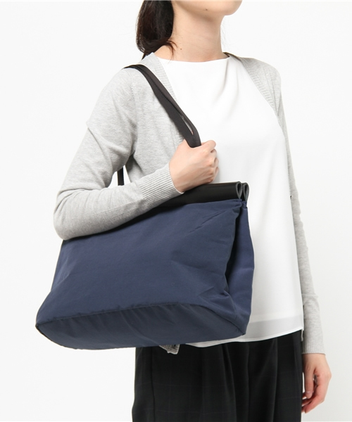 CAMPER(カンペール)の「DUCT トートバッグL(トートバッグ・レディース・ダークブルー・FREE)」の8枚目の写真