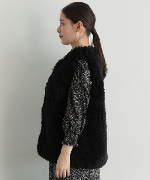 mysty woman(ミスティウーマン)の「エコファーベスト 123272(その他アウター・レディース・アイボリー/ブラック/モカ/ベージュ系その他・FREE)」の14枚目の写真