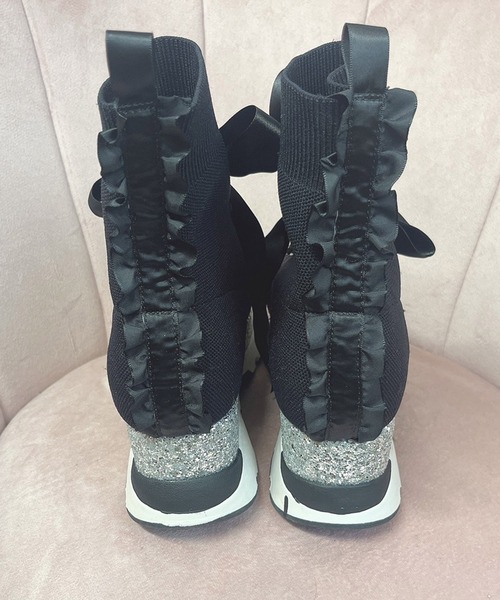 Swankiss（スワンキス）の「EV ribbon knit sneaker（スニーカー・レディース・ブラック/オフホワイト・MEDIUM/LARGE）」の5枚目の写真