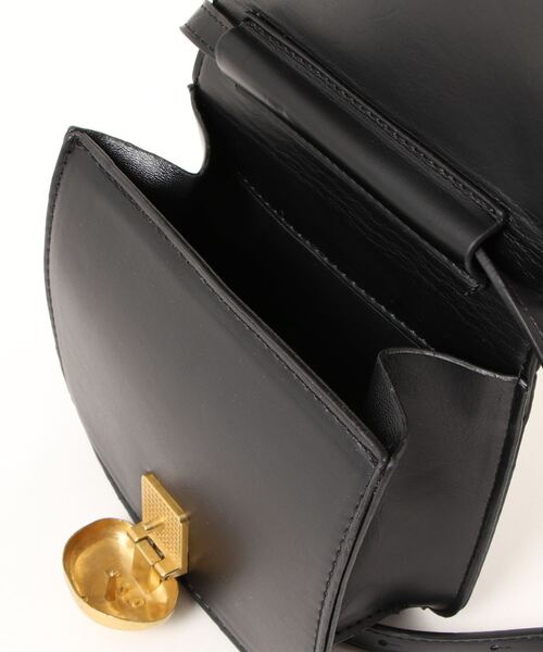 IAMUSE（アイアミューズ）の「ゴールドチェーンミニバッグ S0761【IAMUSE】（ハンドバッグ・レディース・ブラック/ブラウン・FREE）」の14枚目の写真