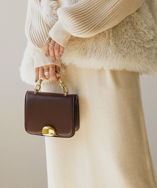 IAMUSE（アイアミューズ）の「ゴールドチェーンミニバッグ S0761【IAMUSE】（ハンドバッグ・レディース・ブラック/ブラウン・FREE）」の7枚目の写真