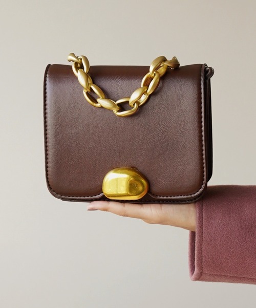 IAMUSE（アイアミューズ）の「ゴールドチェーンミニバッグ S0761