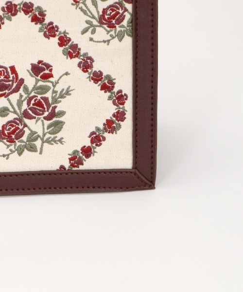 axes femme POETIQUE（アクシーズファムポエティック）の「ローズ刺繍レトロトートバッグ（トートバッグ・レディース・ワイン/グリーン・FREE）」の6枚目の写真