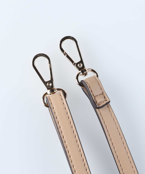 HONEYSUCKLE ROSE（ハニーサックルローズ）の「【HONEYSUCKLE ROSE】フェイクレザーワンハンドルバッグ（ハンドバッグ・レディース・ブラック/ベージュ・ONE SIZE）」の9枚目の写真