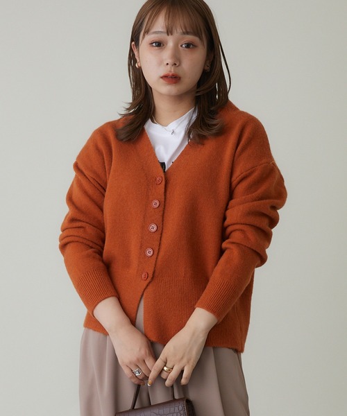 mebole(メボレ)の「Vネックニットカーディガン(カーディガン/ボレロ・レディース・ネイビー/オレンジ/ホワイト/ブラウン/グリーン/ブラック・FREE)」の6枚目の写真