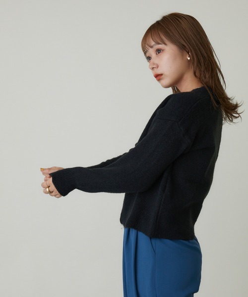 mebole(メボレ)の「Vネックニットカーディガン(カーディガン/ボレロ・レディース・ネイビー/オレンジ/ホワイト/ブラウン/グリーン/ブラック・FREE)」の17枚目の写真