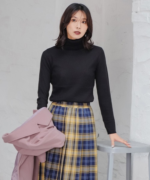 Honeys（ハニーズ）の「あったかリブ編タートル（ニット/セーター・レディース・ピンク/ブラウン/ブラック/ベージュ/アイボリー/パープル/レッド/グリーン/ターコイズブルー・LL/S/M/L）」の3枚目の写真