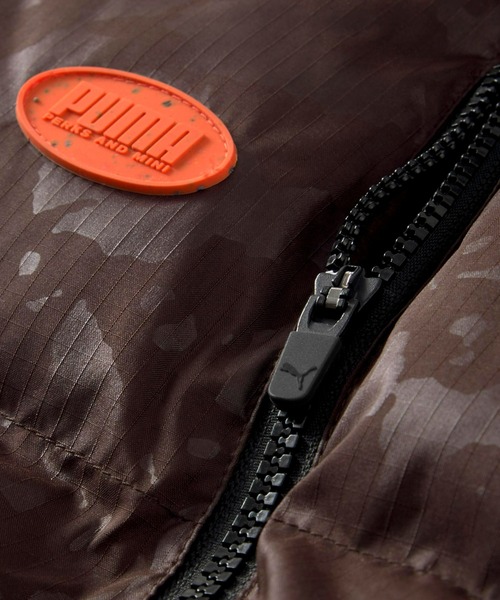 PUMA(プーマ)の「PUMA/プーマ×P.A.Mコラボ オーバーサイズ パフジャケット/カモ柄 中綿ジャケット/OVERSIZED LONG P 53600063/53600066(ダウンジャケット/コート・メンズ・ブラウン/オレンジ・S/M/L/XL)」の5枚目の写真