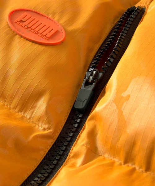 PUMA(プーマ)の「PUMA/プーマ×P.A.Mコラボ オーバーサイズ パフジャケット/カモ柄 中綿ジャケット/OVERSIZED LONG P 53600063/53600066(ダウンジャケット/コート・メンズ・ブラウン/オレンジ・S/M/L/XL)」の9枚目の写真