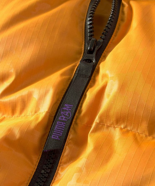 PUMA(プーマ)の「PUMA/プーマ×P.A.Mコラボ オーバーサイズ パフジャケット/カモ柄 中綿ジャケット/OVERSIZED LONG P 53600063/53600066(ダウンジャケット/コート・メンズ・ブラウン/オレンジ・S/M/L/XL)」の10枚目の写真