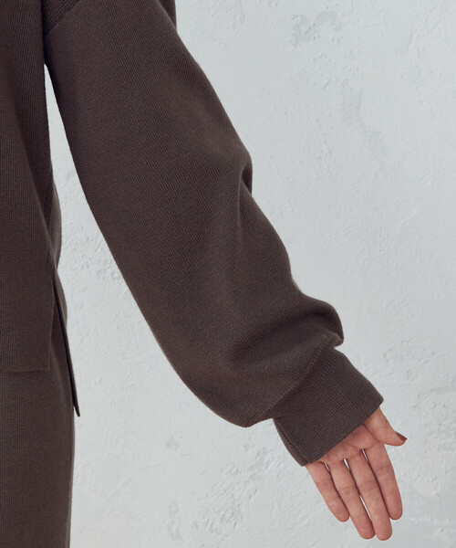 【セットアップ対応】Ｖネックニット