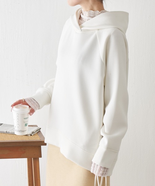 COLLAGE GALLARDAGALANTE（コラージュガリャルダガランテ）の「軽量/バックジップパーカー/WEB限定（パーカー・レディース・ホワイト/ネイビー/グレー・FREE）」の2枚目の写真