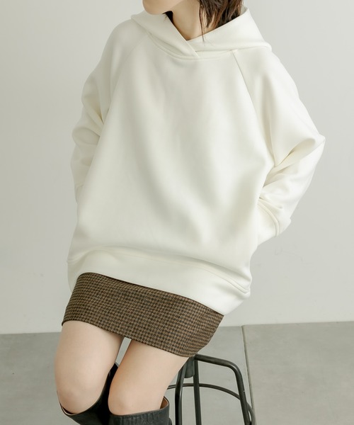 COLLAGE GALLARDAGALANTE（コラージュガリャルダガランテ）の「軽量/バックジップパーカー/WEB限定（パーカー・レディース・ホワイト/ネイビー/グレー・FREE）」の10枚目の写真