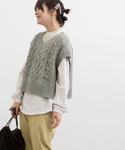 POU DOU DOU(プードゥドゥ)の「ケーブル編みポップコーンニットベスト(ベスト・レディース・グレー/カーキ/キナリ・3)」の22枚目の写真