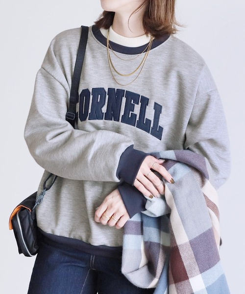 reca（レカ）の「裏起毛ロゴ入りバイカラースウェットプルオーバー（スウェット・レディース・オートミール/ネイビー/グレー・FREE）」の4枚目の写真