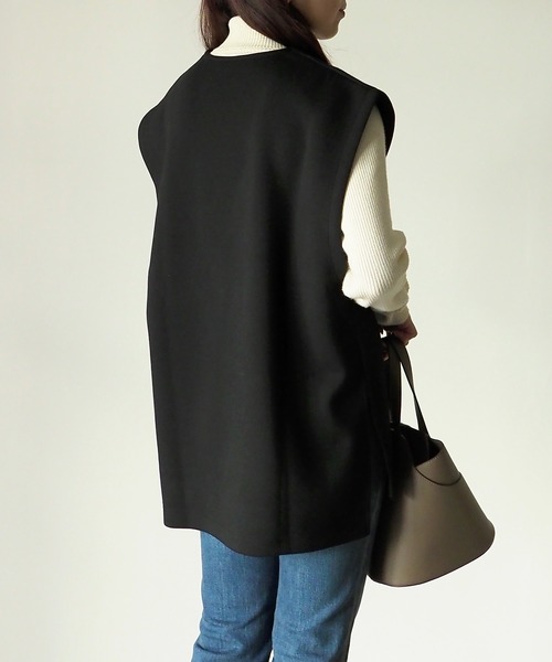 Riberry（リベリー）の「ダンボールVネックベスト（ベスト・レディース・ブラック/アイボリー・FREE）」の16枚目の写真