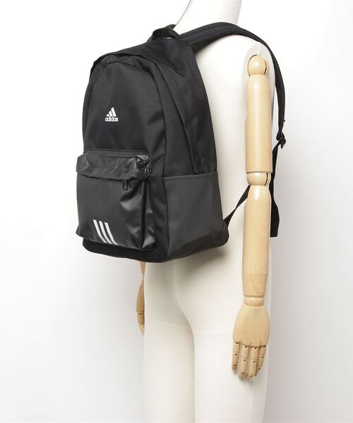 adidas(アディダス)の「クラシック バッジ オブ スポーツ スリーストライプス バックパック / アディダス adidas(バックパック/リュック・メンズ・ブラック×ホワイト・FREE)」の7枚目の写真