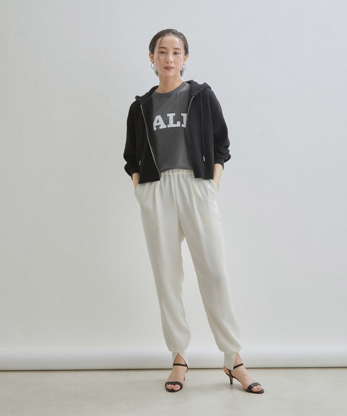 SALON adam et rope'(サロン アダム エ ロペ)の「【WEB限定カラー】ワッフルクロップドパーカー / ワイド / ビッグ(パーカー・レディース・グレー/ブラック/ホワイト・FREE)」の16枚目の写真