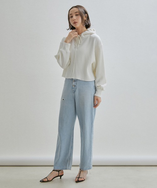 SALON adam et rope'(サロン アダム エ ロペ)の「【WEB限定カラー】ワッフルクロップドパーカー / ワイド / ビッグ(パーカー・レディース・グレー/ブラック/ホワイト・FREE)」の6枚目の写真