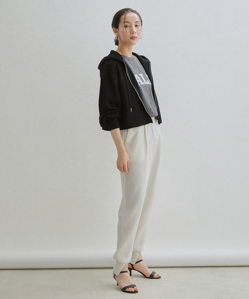 SALON adam et rope'(サロン アダム エ ロペ)の「【WEB限定カラー】ワッフルクロップドパーカー / ワイド / ビッグ(パーカー・レディース・グレー/ブラック/ホワイト・FREE)」の10枚目の写真