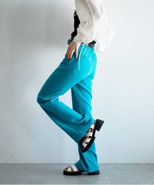 PAGEBOY（ページボーイ）の「モアラクフィットスラックス2（スラックス・レディース・ラベンダー/ブラック/オフホワイト/カーキ/ターコイズブルー・S/M/L）」の14枚目の写真