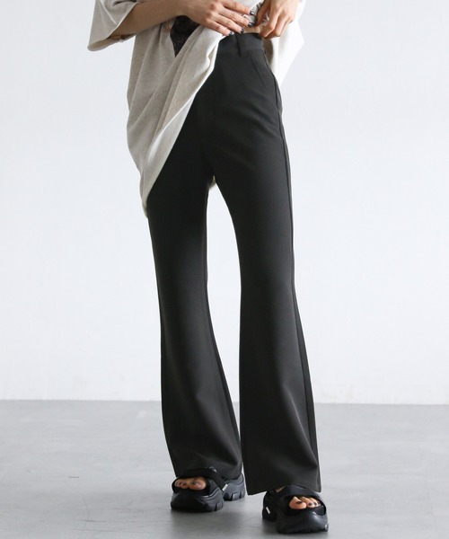 PAGEBOY（ページボーイ）の「モアラクフィットスラックス2（スラックス・レディース・ラベンダー/ブラック/オフホワイト/カーキ/ターコイズブルー・S/M/L）」の16枚目の写真