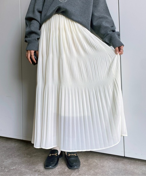 CPCM（シーピーシーエム）の「美シルエットマジョリカプリーツスカート