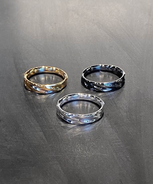 Blanche(ブランシュ)の「Blanche ブランシュ ウェーブデザインピンキーリング Mer (メール) BLACK(リング・レディース・ブラック・#4/#5/#7/#6/#3)」の2枚目の写真