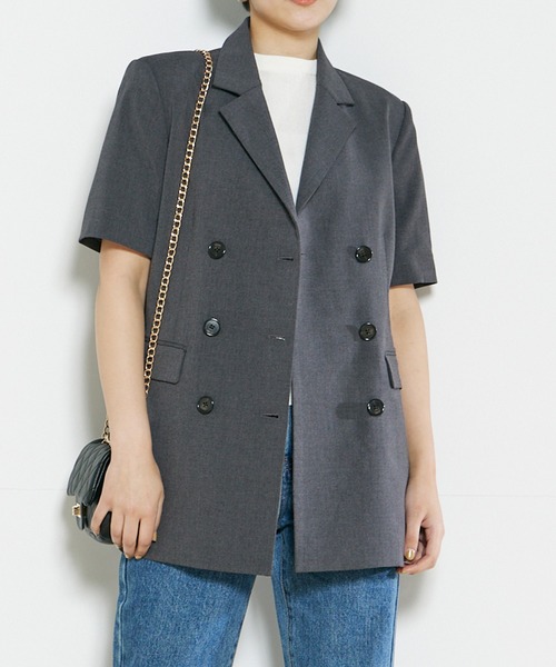 INED CLARO（イネドクラロ）の「ハーフスリーブジャケット（テーラードジャケット・レディース・ベージュ/ブラック/グレー・フリー）」の3枚目の写真