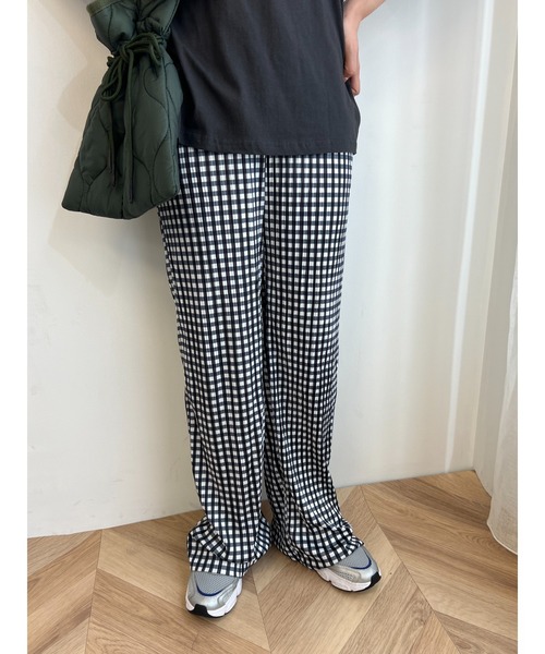 WC（ダブル シー）の「ギンガムチェックプリーツパンツ（スラックス・レディース・ブラック/グリーン・FREE）」の12枚目の写真