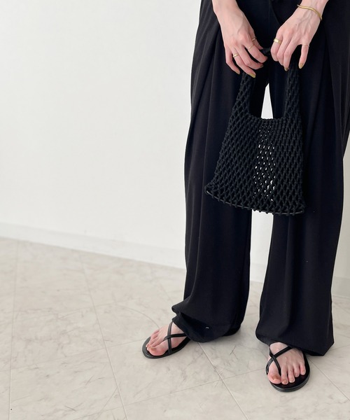 ISOOK（アイスー）の「【ZOZO限定】Mesh mini hand bag / メッシュミニハンドバッグ（ハンドバッグ・レディース・アイボリー/ブラック/ブルー・FREE）」の21枚目の写真