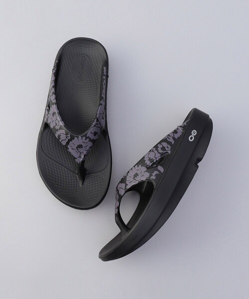 FREAK'S STORE(フリークスストア)の「OOFOS/ウーフォス OOriginal Limited/ウーオリジナルリミテッド(トングサンダル)(サンダル・レディース・グリーン/ブラック/ラベンダー・8/7/6)」の9枚目の写真