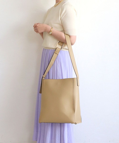 MIAN (ミアン)の「【MIAN】PUレザーショルダーバッグ 2231-118-1(ショルダーバッグ・レディース・アイボリー/ブラウン/ブラック/ベージュ・FREE)」の2枚目の写真