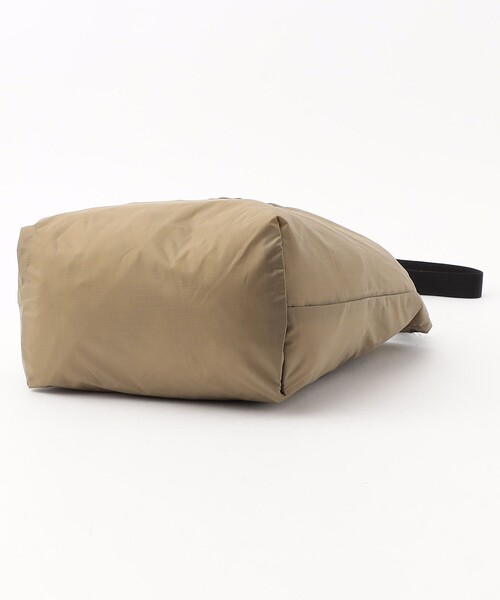 Battenwear(バテンウエア)の「Battenwear/バテンウエア MINI PACKABLE TOTE/ミニ パッカブルトートバック/ショルダーバック/ハンドバック(トートバッグ・メンズ・ベージュ/ブラック・フリ-)」の5枚目の写真