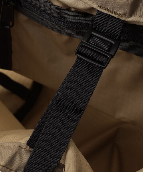 Battenwear(バテンウエア)の「Battenwear/バテンウエア MINI PACKABLE TOTE/ミニ パッカブルトートバック/ショルダーバック/ハンドバック(トートバッグ・メンズ・ベージュ/ブラック・フリ-)」の9枚目の写真