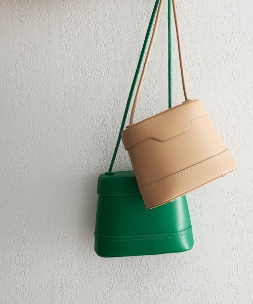 Whim Gazette（ウィムガゼット）の「【LE VERNIS】別注ボックスショルダー（ショルダーバッグ・レディース・ブラック/ベージュ/グリーン・FREE）」の6枚目の写真