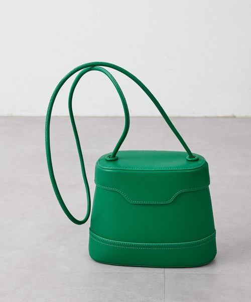 Whim Gazette（ウィムガゼット）の「【LE VERNIS】別注ボックスショルダー（ショルダーバッグ・レディース・ブラック/ベージュ/グリーン・FREE）」の14枚目の写真