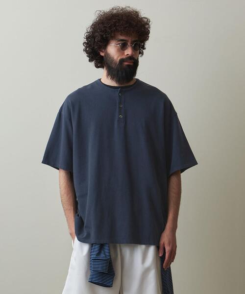 Steven Alan（スティーブンアラン）の「＜Steven Alan＞ CR HENLEY NECK SSL TEE -LOOSE/Tシャツ（Tシャツ/カットソー・メンズ・ダークブラウン/ダークグレー/ネイビー・S/M/L/XL）」の3枚目の写真