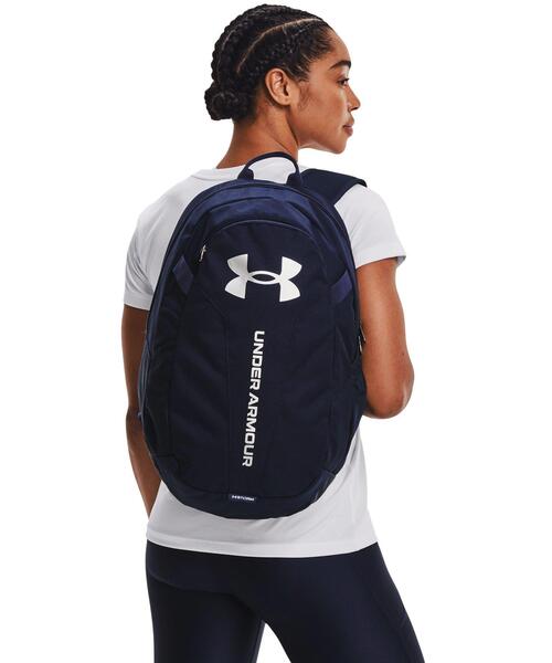 UNDER ARMOUR（アンダーアーマー）の「UAハッスル ライト バックパック（トレーニング/メンズ/レディース）（バックパック/リュック・レディース・ネイビー・ONESIZE）」の6枚目の写真