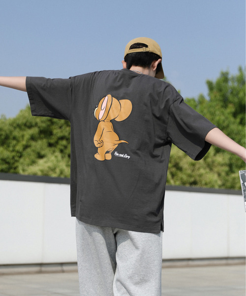 Tom＆Jerry（トムアンドジェリー）の「【neos -addictive design-】TOM&JERRY トムとジェリー ビッグシルエット アメコミ バックプリント 刺繍 Tシャツ（Tシャツ/カットソー・メンズ・スミクロ/ブルー系その他/ホワイト/ホワイト系その他/ホワイト系その他3/ブラック系その他2/ホワイト系その他2/ブラック系その他/ブラック系その他3/ブルー・MEDIUM/LARGE/X-LARGE）」の13枚目の写真