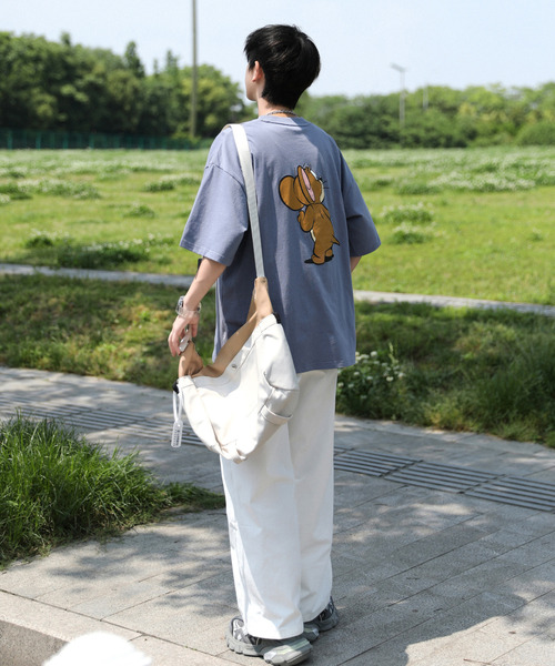 Tom＆Jerry（トムアンドジェリー）の「【neos -addictive design-】TOM&JERRY トムとジェリー ビッグシルエット アメコミ バックプリント 刺繍 Tシャツ（Tシャツ/カットソー・メンズ・スミクロ/ブルー系その他/ホワイト/ホワイト系その他/ホワイト系その他3/ブラック系その他2/ホワイト系その他2/ブラック系その他/ブラック系その他3/ブルー・MEDIUM/LARGE/X-LARGE）」の16枚目の写真