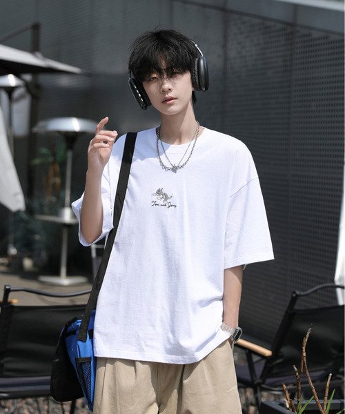 Tom＆Jerry（トムアンドジェリー）の「【neos -addictive design-】TOM&JERRY トムとジェリー ビッグシルエット アメコミ バックプリント 刺繍 Tシャツ（Tシャツ/カットソー・メンズ・スミクロ/ブルー系その他/ホワイト/ホワイト系その他/ホワイト系その他3/ブラック系その他2/ホワイト系その他2/ブラック系その他/ブラック系その他3/ブルー・MEDIUM/LARGE/X-LARGE）」の17枚目の写真